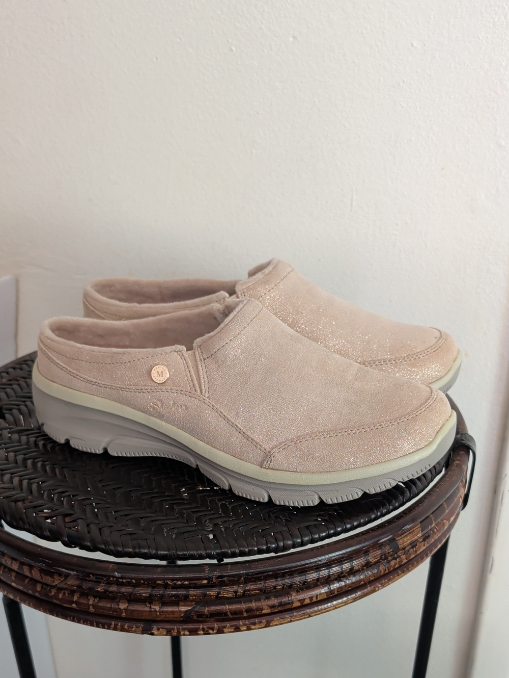 Skechers Martha Stewart Easy Going Comfy Feeling Clogs Color Natural Size 9.5 M